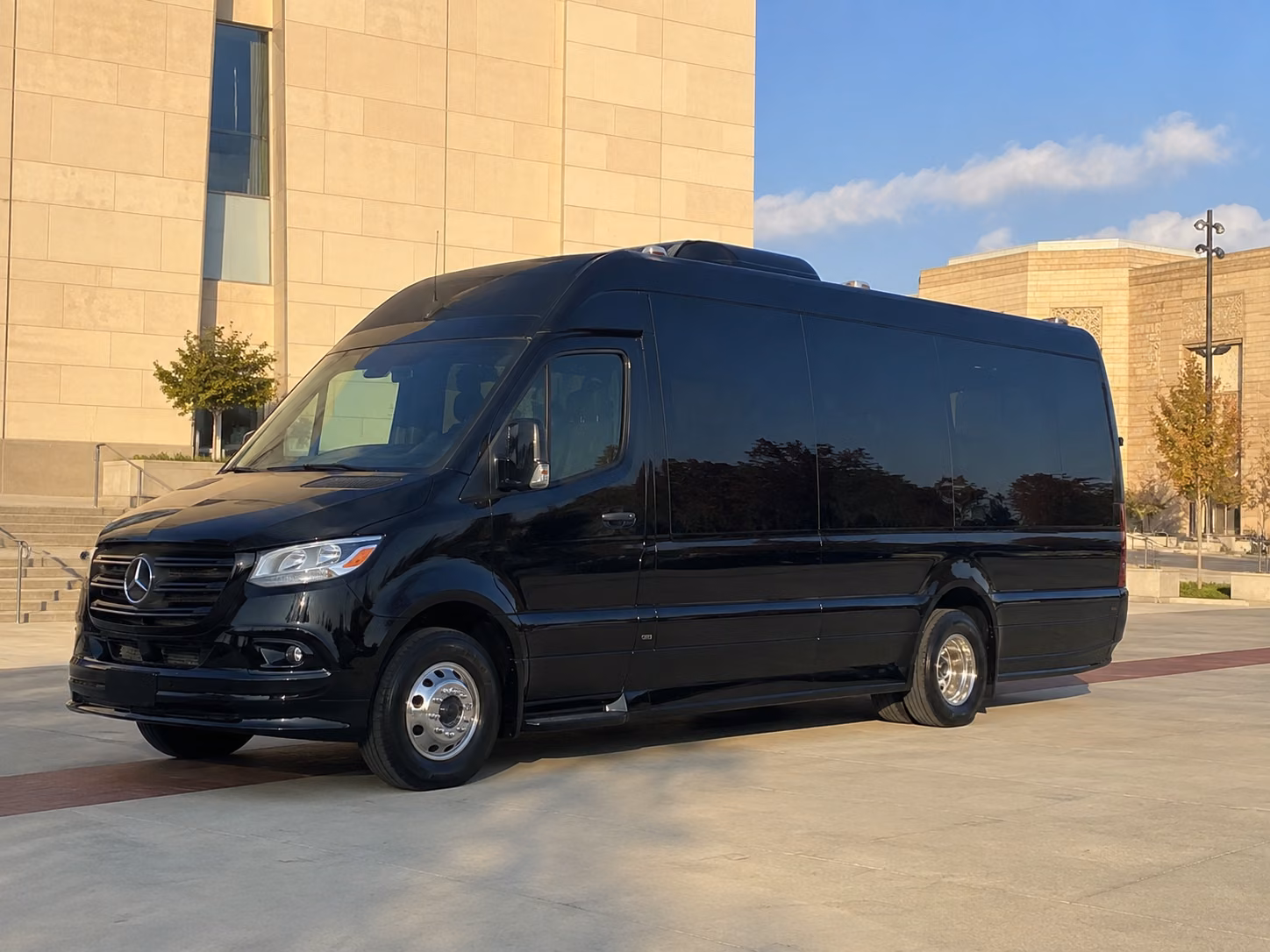 cambridge 18 passenger sprinter van
