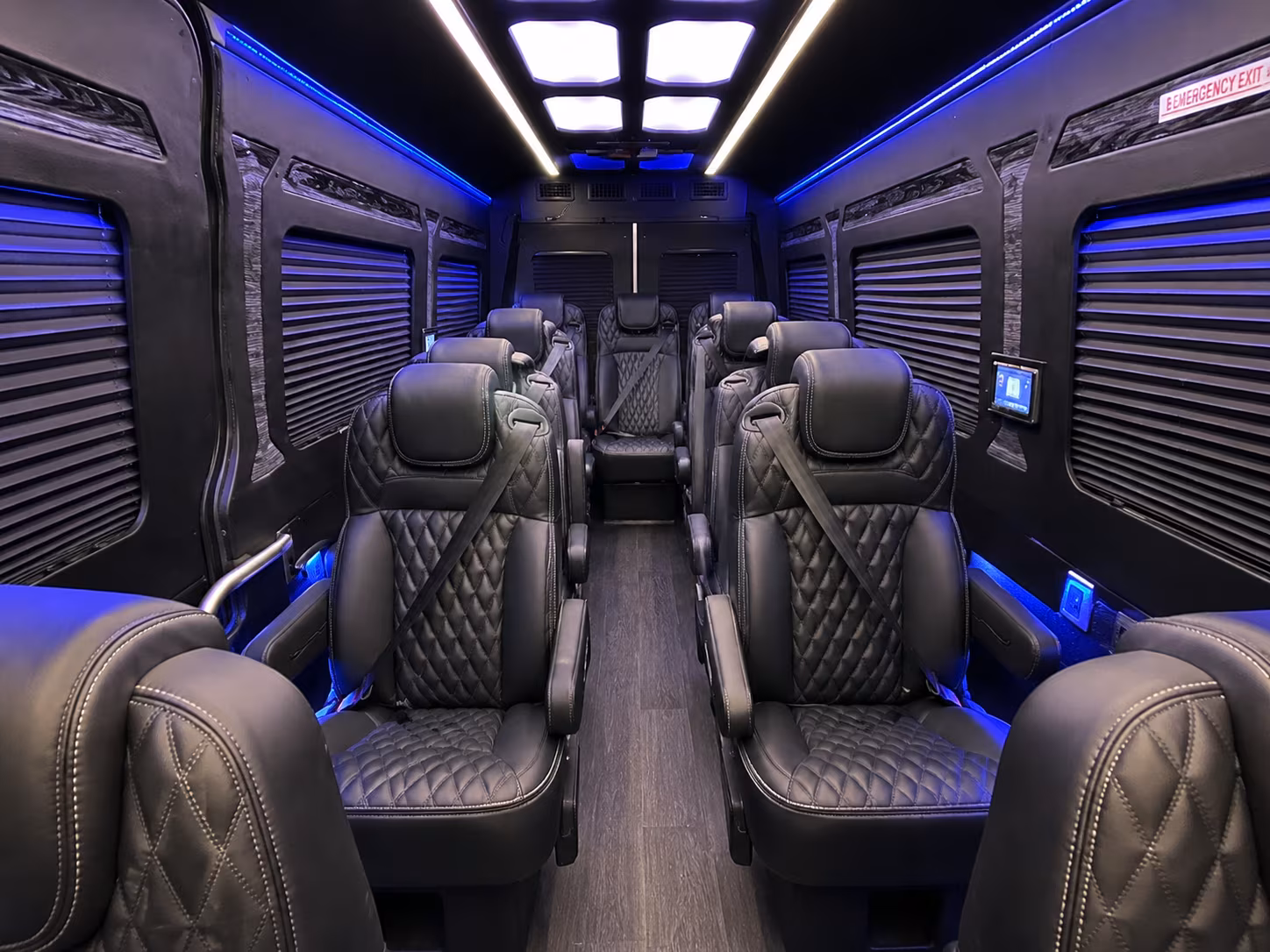 find the perfect transportation for your next airport transfer 2