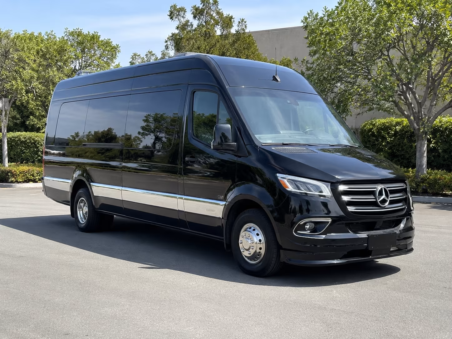 find the perfect transportation for your next wedding 4